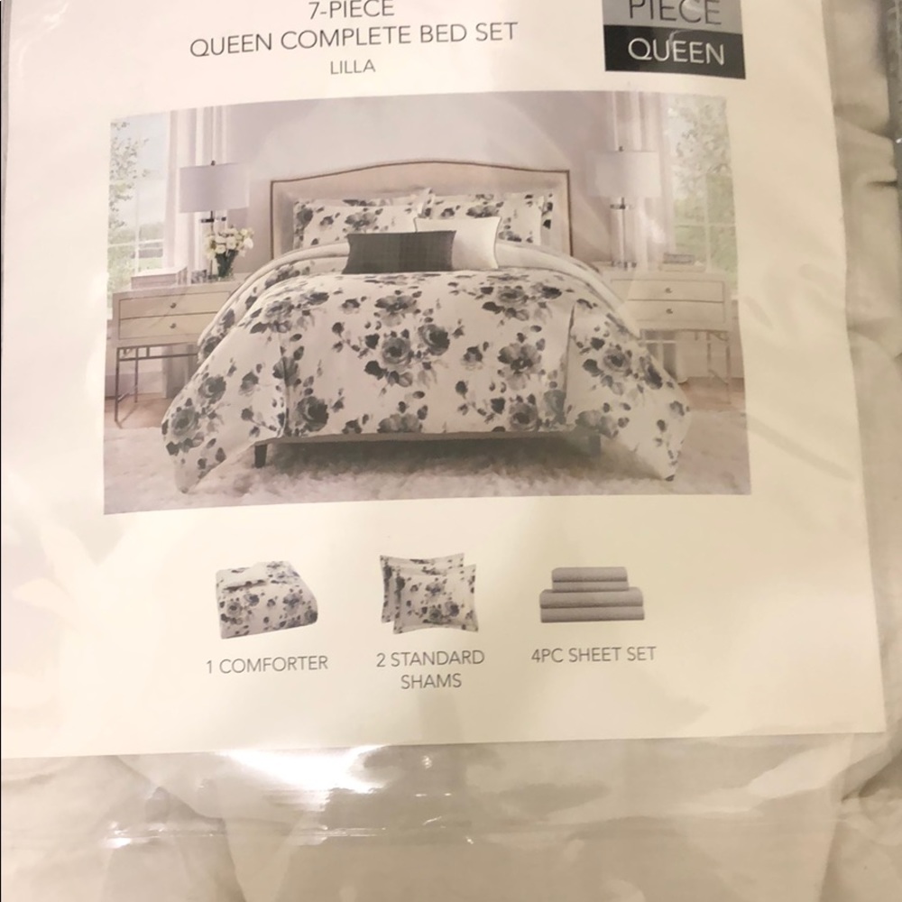 Isaac mixer bed set